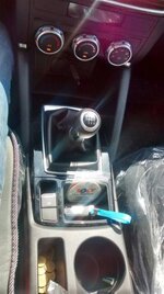 MAZDA 2.jpg