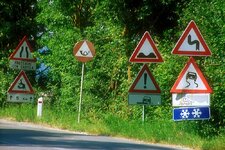 0_my_photographs_italy_-_tuscany_road_signs_1nq21_largest.jpg